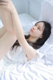 打扑克又叫疼又叫痛不盖被子